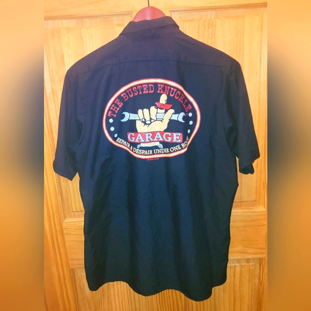 The Busted Knuckle Garage Button Up Shirt/Snap At Neck. Size Large
